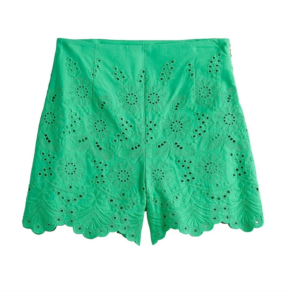 NWT Women's DRAPER JAMES Embroidered shorts, Size 6, Green